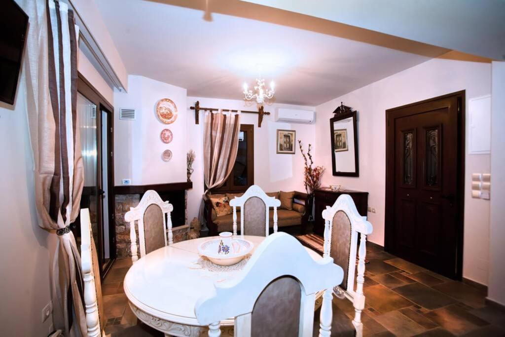 Nikis Seaside House Villa Vlichadia Exterior foto